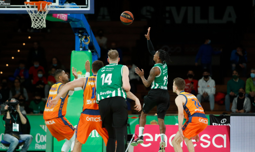 Baloncesto | Coosur Real Betis 75 – 68 Valencia Basket: El Coosur sale del ojo de la tormenta del descenso hacia la salvación